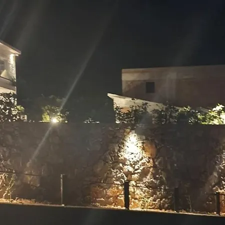 Villa Petros , Luxe Met Prive Zwembad.