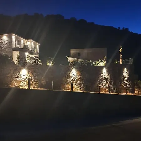 Petros , Luxe Met Prive Zwembad. Villa Malia