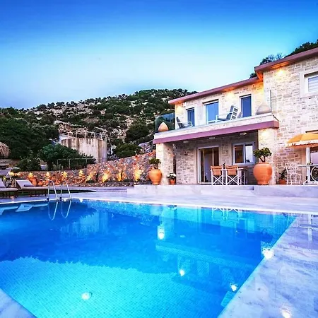 Petros , Luxe Met Prive Zwembad. * Malia
