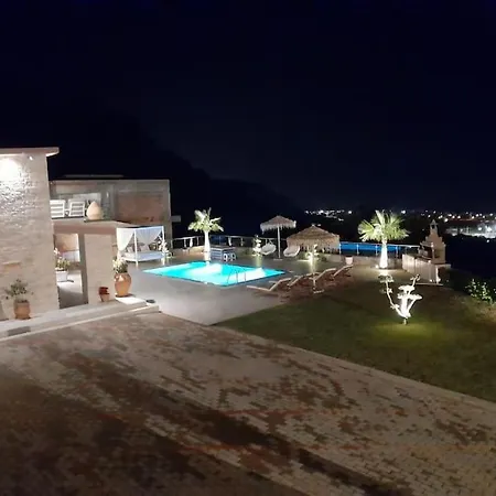 Petros , Luxe Met Prive Zwembad. Villa *