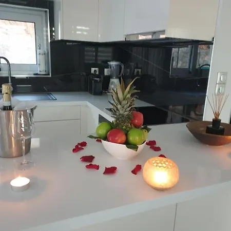 Villa Petros , Luxe Met Prive Zwembad. *